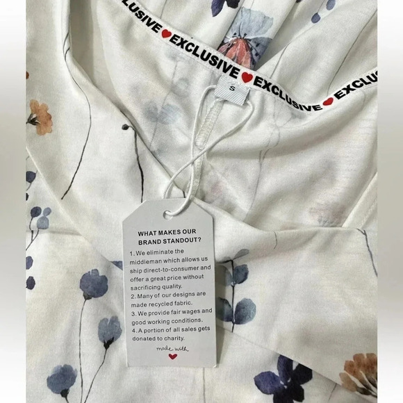 NWT Exclusive Short Sleeve Floral Dress Collared Size Small - Picture 5 of 5